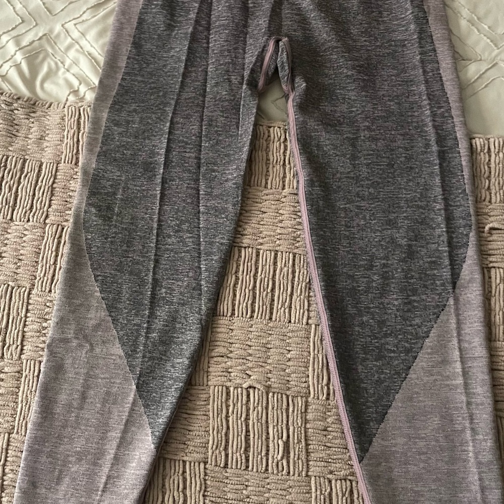 Victoria's Secret Pink and Gray Seamless Leggings